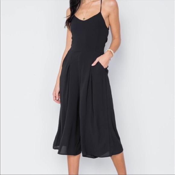 CLASSY Black Jumpsuit - Picture 4 of 4